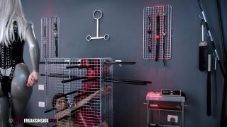 Slavegirl fucked in cage Femdom!