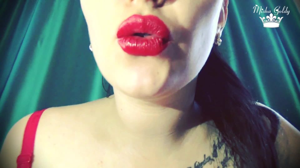 video gratis en línea 41 La Rush Goldy – No Besos Para Usted Perra – Señora Misha Goldy – Rusty rusa, fetiche de tanga en femdom porno