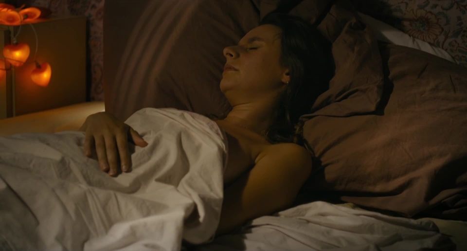 Lisa Wisznia - Un Volcan (2018) HD 1080p - [Celebrity porn]