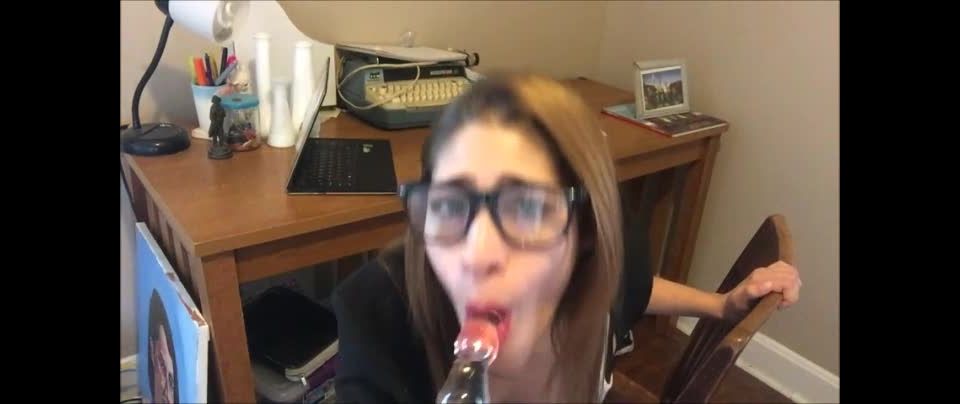 xxx video clip 28 feet fetish slave Sasha V - She Really Wants a Raise, findom on masturbation porn