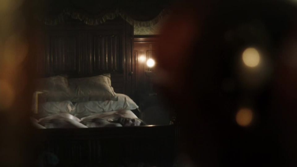 Anastasia Griffith - Cobre s02e01 (2013) HD 720p!!!