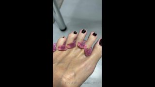 Lilu Moon () Lilu moon faaede