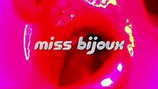 video porno 7 Señora Bijoux – INTENSO castración JOI Audio  sucio hablar  femdom porno apretado vaqueros fetiche