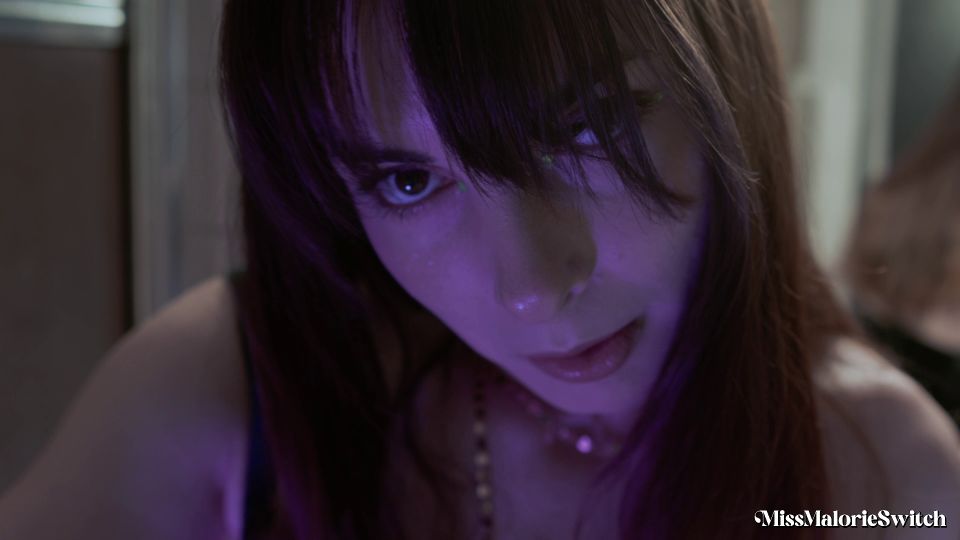 Fiesta de la Recaudación de Fondos Epicos de Miss Malorie - Dildo & POV Actio