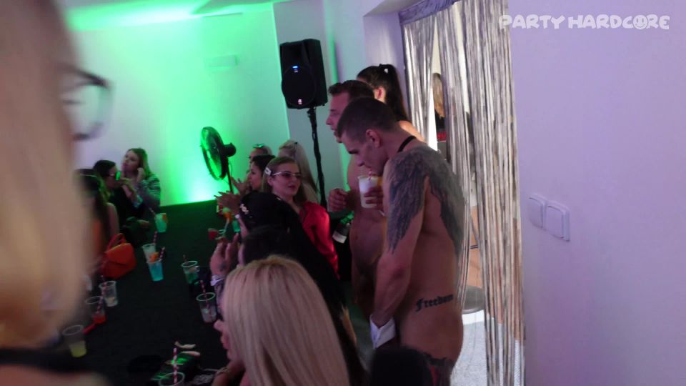 House Party Hardcore Vol. 2 Part 1 - Cam 2