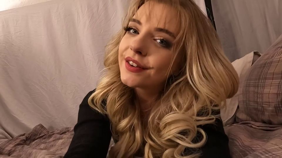 Rubia porno rubia Gabie – Déjame acariciarlo para usted