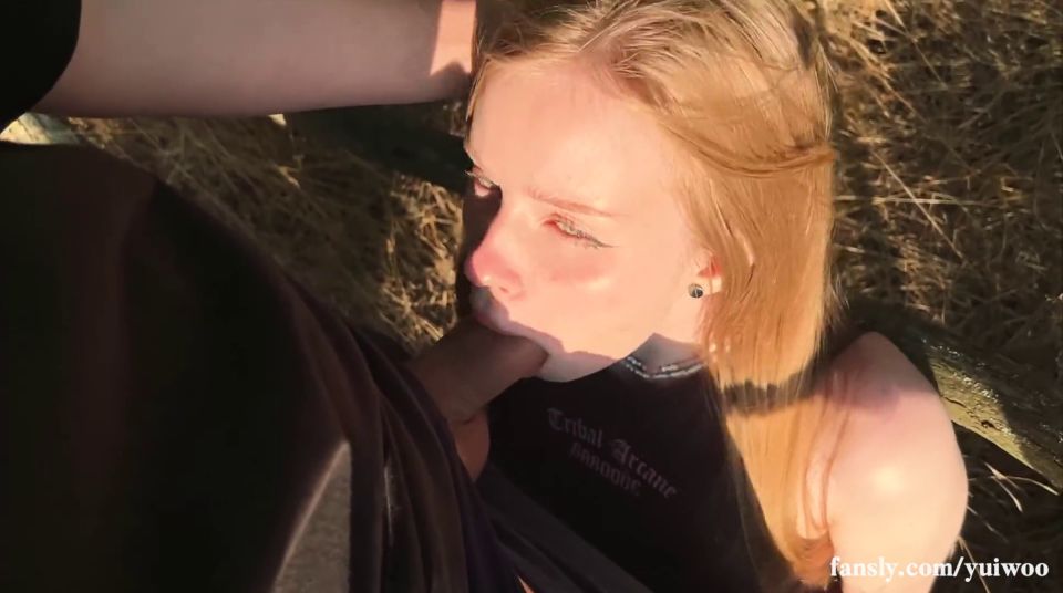 Yuiwoo Caliente colegiala se perdió en el bosque y está listo para hacer cualquier cosa (porno de la universidad)