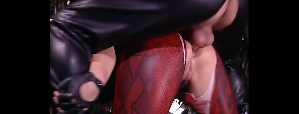 Video en línea El Círculo Salvaje, Escena 7