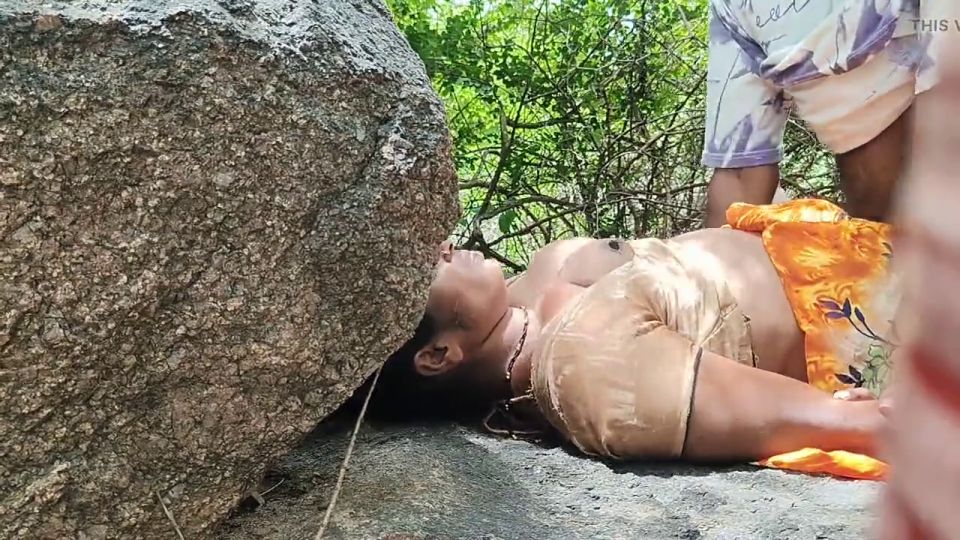 Indio puto babhi en la selva