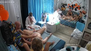 Vany Pecados y los huéspedes masaje en la sala de estar 2024-10-31 720P - Voyeur