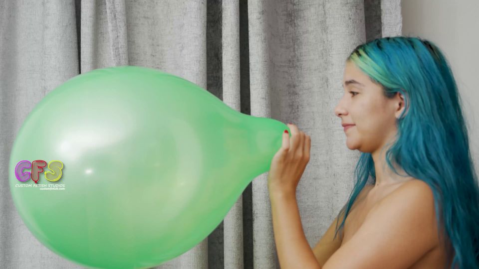 Custom Fetish - Mina s Blow Pop Audition 4K - Fetish