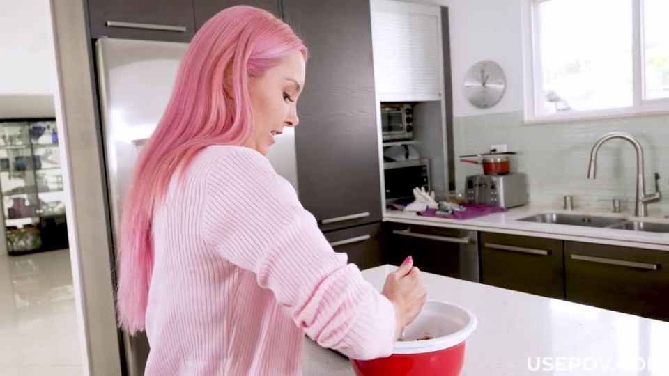 Aaliyah love - glazing - MILF