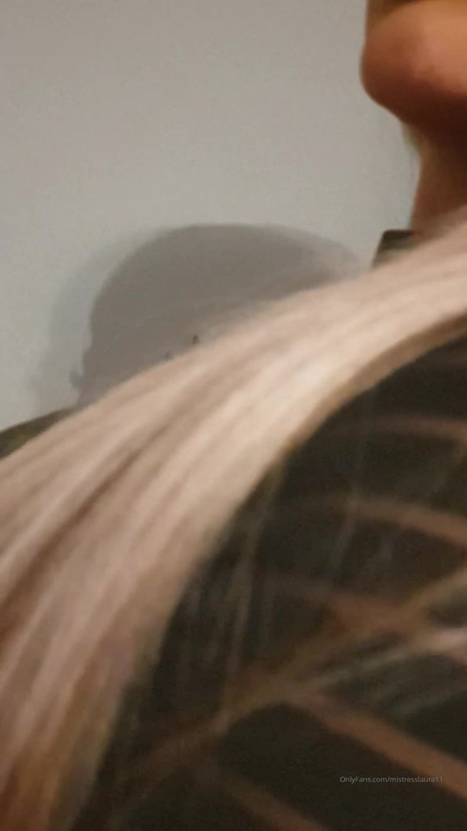 Miss Laura - lomberlaura11 () Mistresslaura - corta la chica de tus sueños y la chica de tus pesadillas 12-10-2019