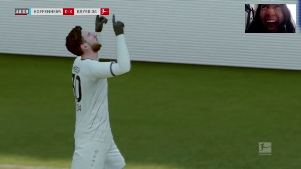 Annie Stacy - locas patadas gratis fifa 19 con el modo de sicotecnia en el fondo