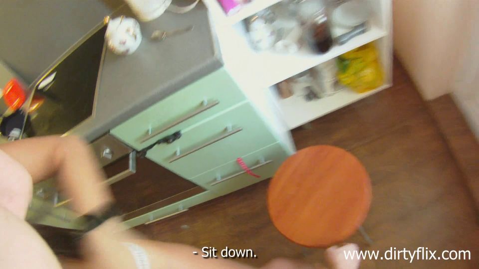 MEGAN VALE [FuckingGlasses com - DirtyFlix com] Megan Vale - Calmando el dolor con