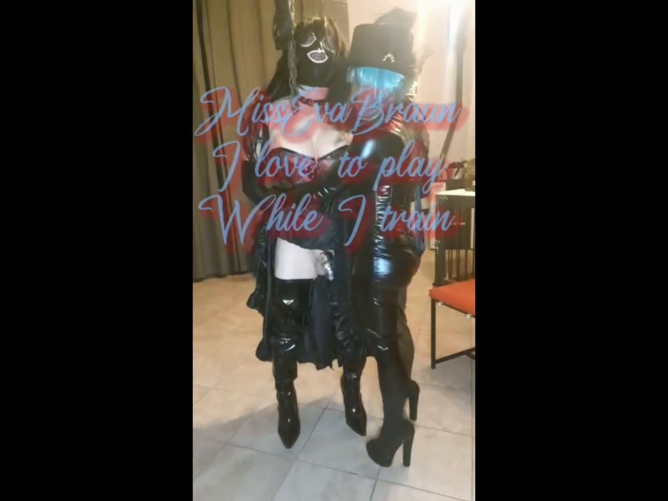 EVA BRAUN (ITA) - Play And Train.