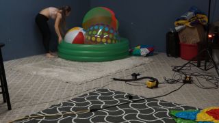 Custom Fetish - Behind the scenes with Julie - Fetish