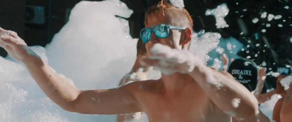 Abbey Hoes, Danielle Koppers, etc - Fissa (2016) HD 1080p!!!