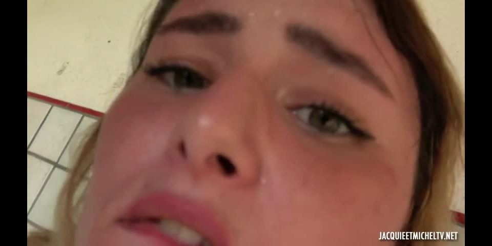 7139 Davina, 18 años, estudiante contado