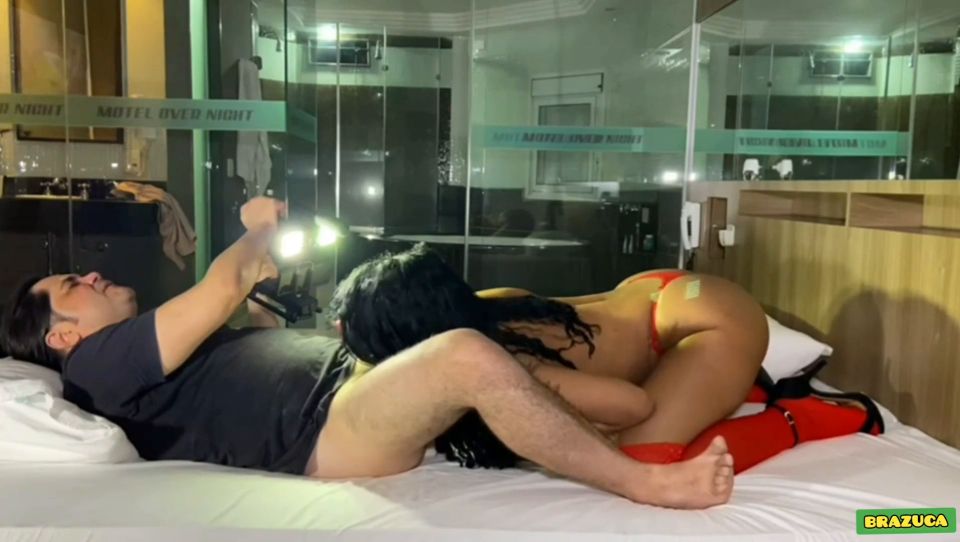 Brazuca Ela disse   quero gravar com você pra ficar famosa no Brasil e no mundo