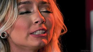 Video Chloe Temple and Lily Larimar  It's Okay, We're Just STEP Sis...