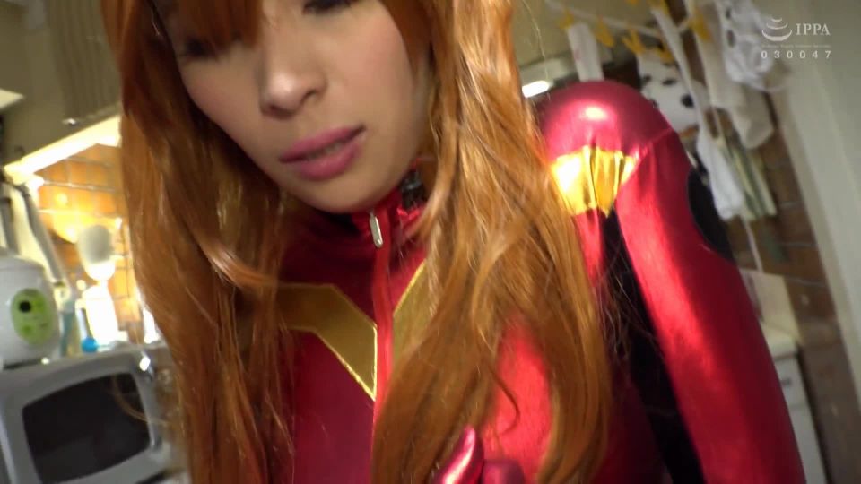 [supermisses.com] [BBACOS-020] (Vergüenza) ¡Vieja Dama Cosplay! (BBA) Yo vestí a la vieja Señora de la puerta siguiente (quien es realmente una mujer exquisita) Como un**ka y luego ella transformó en una puta (Listo para el sexo Creampie) (Sudando) COCO Premier Kyoko Maki 39 Años de edad  giga heroína, superheroínas porno, superhéroeine, mujer maravilla