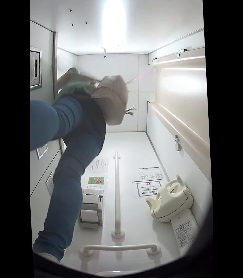 2 camera subway Ojisuji restroom extra – chaomeinvditiewc | voyeur | voyeur,  on voyeur 