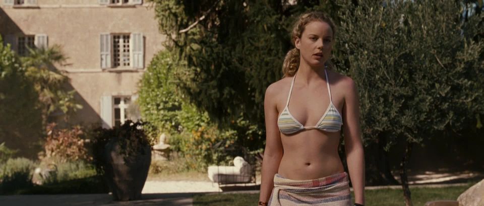 Abbie Cornish – Un buen año (2006) HD 1080p!!!