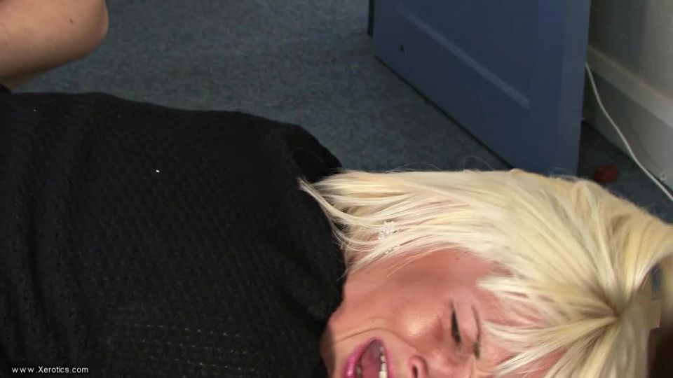 porno online clip 45 Respetar el sombrero  azotes  fetiche porno fea femdom