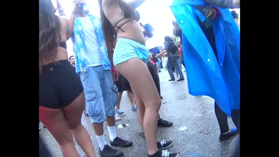 coño afeitado deslizamiento de hermosa chica rave