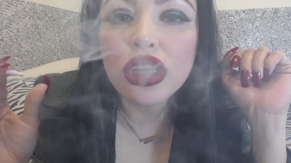 PrincessDi - Smoke and long red nails JOE