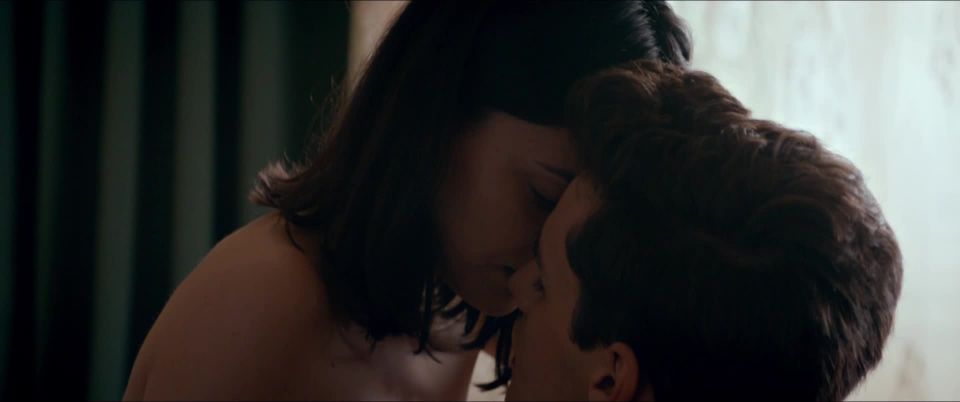 Iulia Alexandra Dinu - Un Pas in Urma Serafimilor (2017) HD 1080p!!!