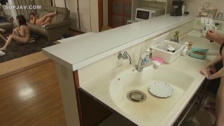 Reducing Mosaic MIRD-200 制服びしょ濡れ雨宿り 濡れ透け姉と友達の10人に襲われて中出ししまくった大雨の放課後