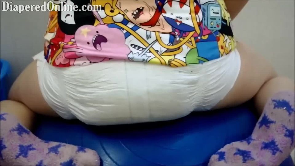 DiaperedonlineKimmie Kimmie Soggy Diaper on Bouncing Ball