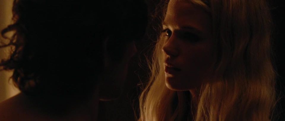 Gabriella Wilde, Emma Rigby - Amor infinito (2014) HD 1080p - [Celebrity porn]