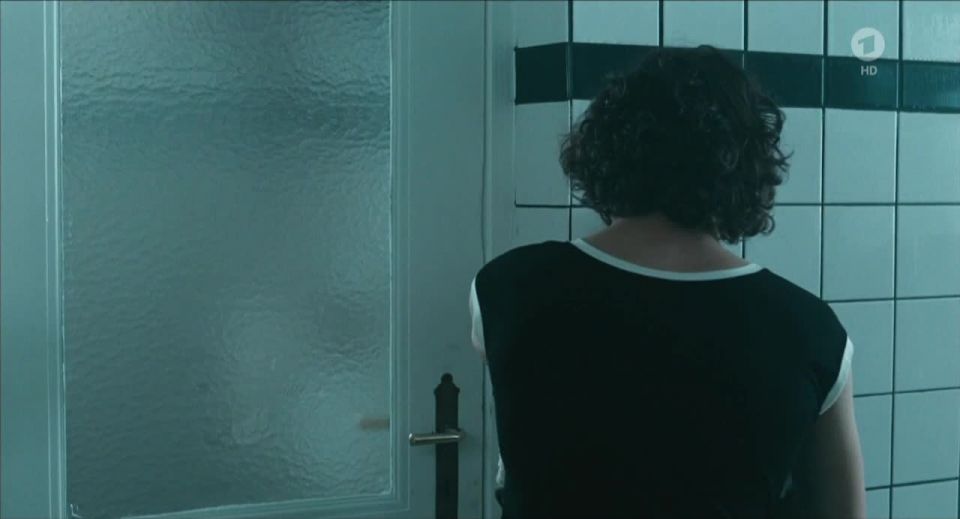 Julie Engelbrecht, Karoline Herfurth, Klara Manzel - Berlin '36 (2009) HD 720p!!!