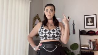 Femdom Porn Lady Anaconda – I Know You Betas Need A Lesson