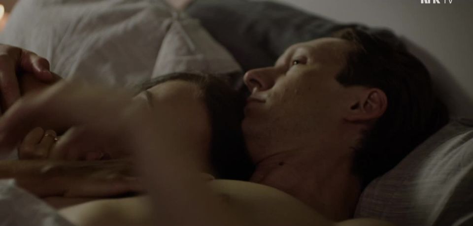 Ellen Helinder, Thale Myhre, Kaja Vik, Julie Chantal Levin-Erichsen, etc - Exit s01-07 (2019) HD 720p - [Celebrity porn]