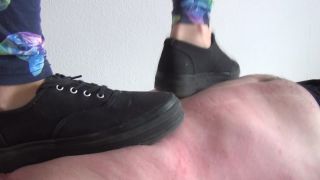 Foot Fetish Beauties - Mistress Loren trampling Sex Clip...