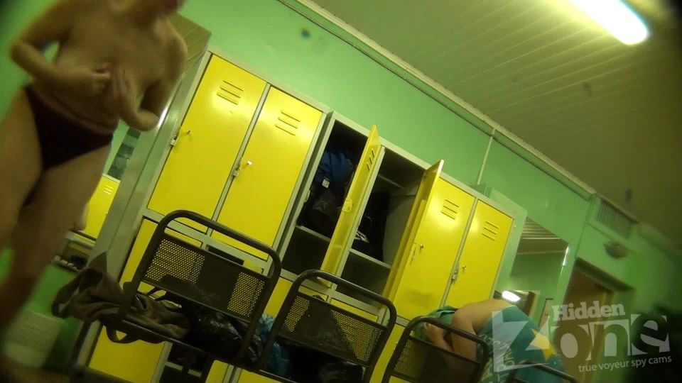 Online tube Voyeur – Big tits