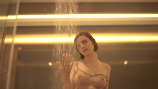 Liararoux - liara decides to stay in for the night and 11-12-2021