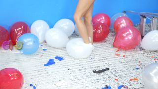 Custom Fetish - Bunny Stomps Balloons with Her Feet 4K - Fetish