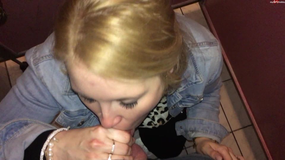 Mydirtyhobby presents Blow-Babe – Im Kneipen-Klo den Schwanz leer gelutscht - milf - milf porn young amateur masturbation