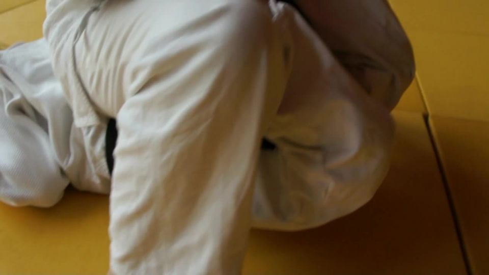 Judo Girls Foot Fight