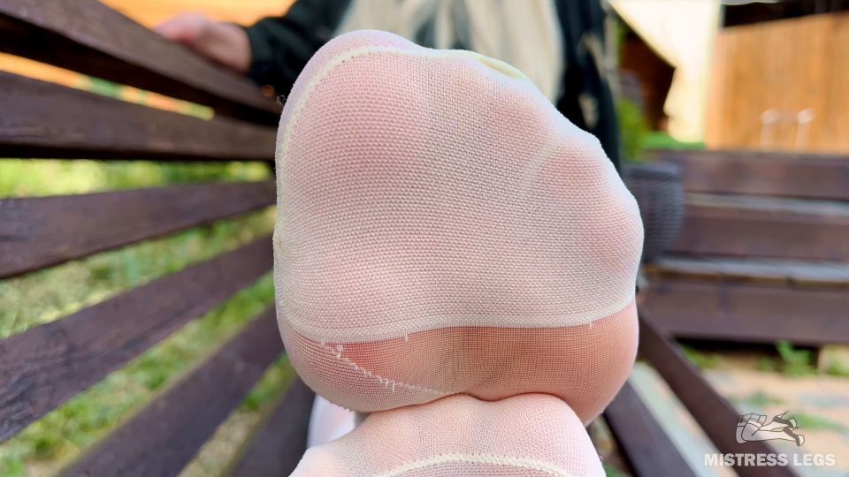 xxx video clip 35 Mistress Legs - Enjoy Seductive Nylon Feet On A Bench In White Patterned Pantyhose 4K - UltraHD 2160p | fetish | pov foot fetish 2018