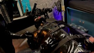 Lady Valeska - Cock Vibrations - Handjob