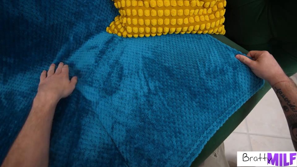 6257 Its So Deep In My Fuckin Pussy - Cheating Whore Jackie H...