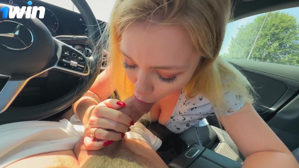 She Loves To Suck When Everyone Is Looking At Us! Swallowed All The Sperm! - Pornhub, kisankanna (FullHD 2021)