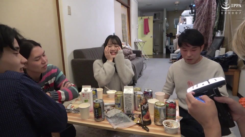 [FOCS-058] 清純JDがヤリサー堕ちした記録 本当はいつも彼氏に一途な女子大生が大乱交にハマった一学期 水卜麻衣奈