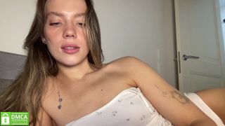 Noches íntimas de pasión: parejas calientes disfrutando unas de otras